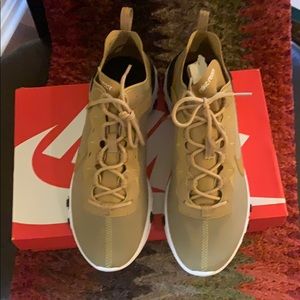 Nike React Element 55